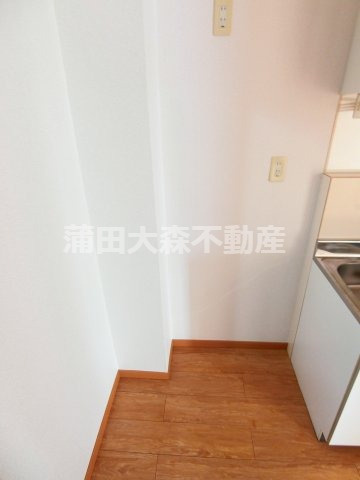 アーバン蒲田のキッチン|冷蔵庫置場