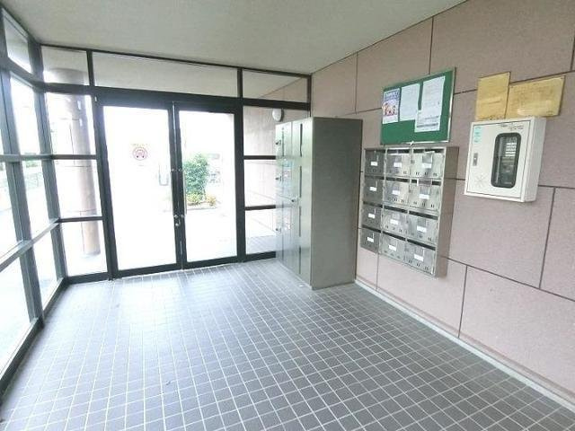 セレーノ松岡Ｂのエントランス