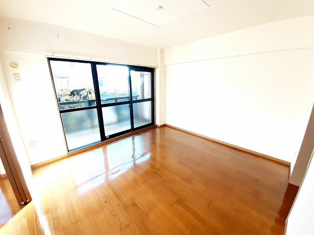 セレーノ松岡Ｂの居間・リビング