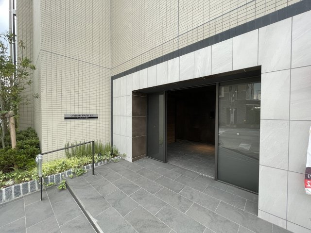 アーバンパーク登戸のエントランス