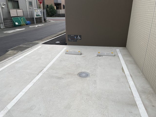 アーバンパーク登戸の駐車場
