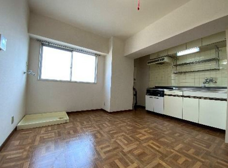 青梅市本町の賃貸マンションの居間・リビング