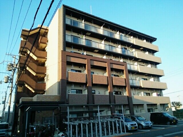 ハックベリー茨木南の外観