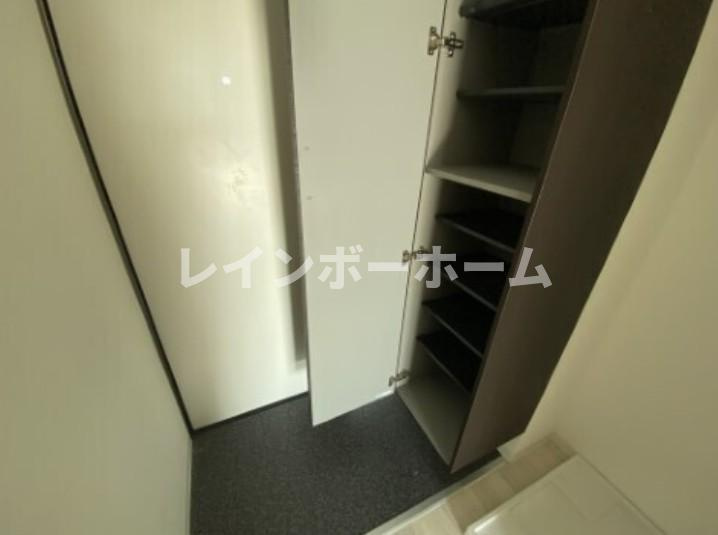 メゾンドシエルの玄関