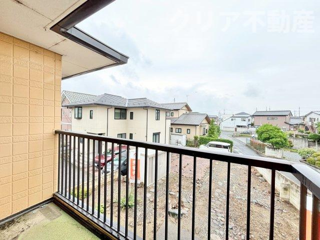 【バルコニー】 | 伊勢崎市若葉町　軽量鉄骨造中古住宅　土地85坪！