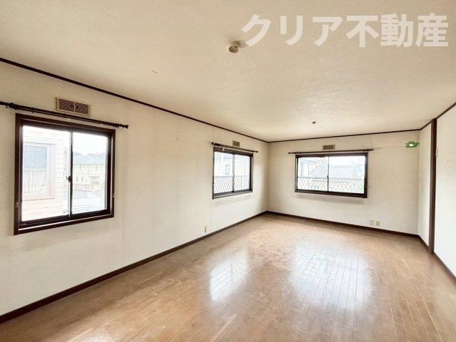 【寝室】 | 伊勢崎市若葉町　軽量鉄骨造中古住宅　土地85坪！