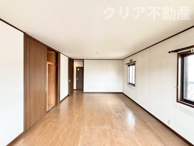 【寝室】 | 伊勢崎市若葉町　軽量鉄骨造中古住宅　土地85坪！