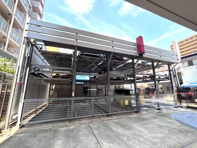 アドバンス三宮Ⅲリンクスの駐車場