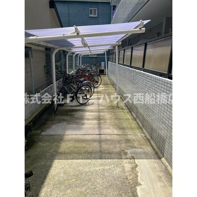 Ｒ－ＳＴＹＬＥ南行徳の駐車場