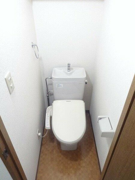 アヴァンティ哲学堂公園のトイレ