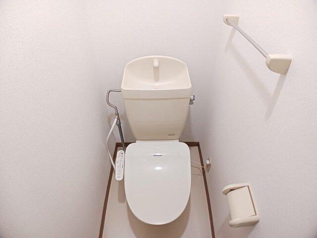 本今ガーデンスクエアＢのトイレ