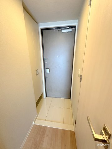 ハビテ靭センターコート　仲介手数料無料の玄関