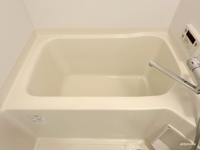 ハビテ靭センターコート　仲介手数料無料の浴室