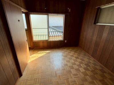 【洋室】 | 裾野市桃園貸家 | コンパクトで使いやすい洋室です