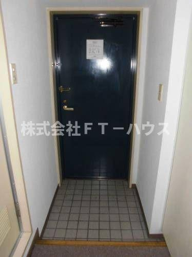 ベルシェ船橋ラマージュの玄関