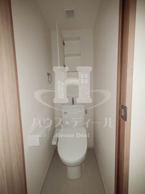 【トイレ】 | リブリ・西台 | 落ち着いた色調のトイレです