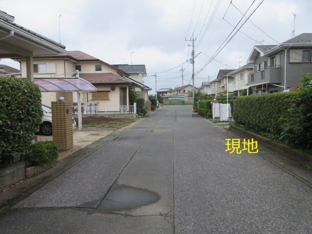 中古戸建　熊谷市妻沼東2-91-14（リフォーム住宅）の前面道路含む現地写真