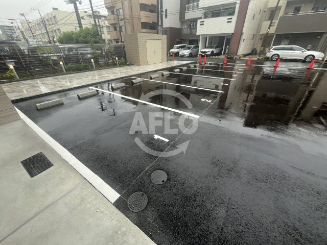 アドバンス大阪ルアナの駐車場|駐車場