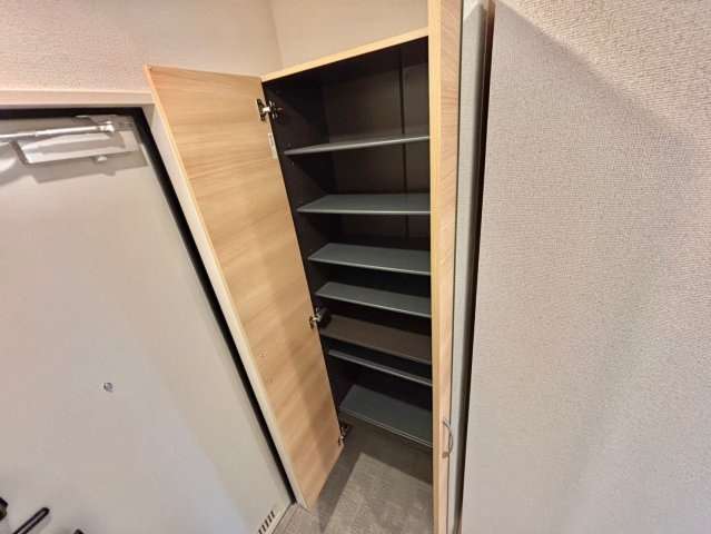 D-PLACE手柄　B棟の玄関