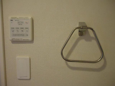 【設備】 | アンビシャス千葉城前 | タオルかけ