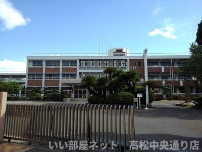 【周辺】 | ブエナ　スエルテＢ | 多度津町立多度津小学校まで1700m