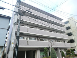 安心のオートロック付きです☆