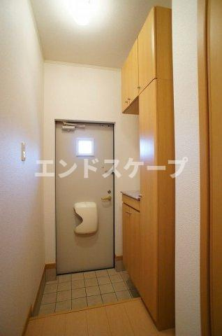 プロヴァンスＢの玄関|高崎、前橋のお部屋探しはエンドスケープまで！お客様の理想お聞かせ下さい♪
