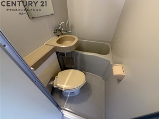 清潔感のあるトイレです