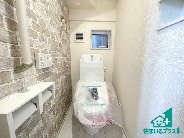 ★京田辺市東古森　新築一戸建ての外観|周辺は落ち着いた街並みの住宅地！子育てがしやすい住環境です！まだ未完成ですが、現地でしかわからない事もございます。是非一度ご覧ください。