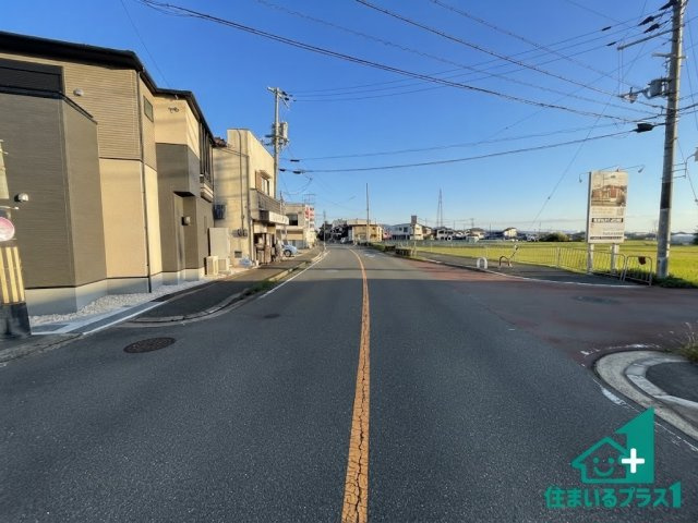 ★京田辺市東古森　新築一戸建ての前面道路含む現地写真|現在建築中！落ち着いた街並みで新生活を始めることが出来そう！周辺の物件も併せてご紹介させて頂きます！