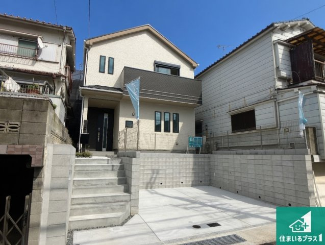 神戸市垂水区東垂水　新築一戸建ての外観|お客様に長く安心して住んでいだだける事にこだわった家づくり！住んでからのアフターサービスにもしっかりと取り組んでいます！