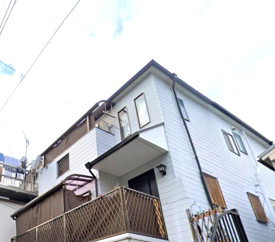 水木通6丁目の玄関|南東向き　陽だまりを楽しめるテラス付き