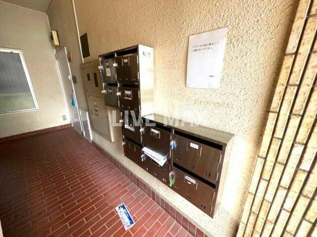 【ロビー】渡辺マンション