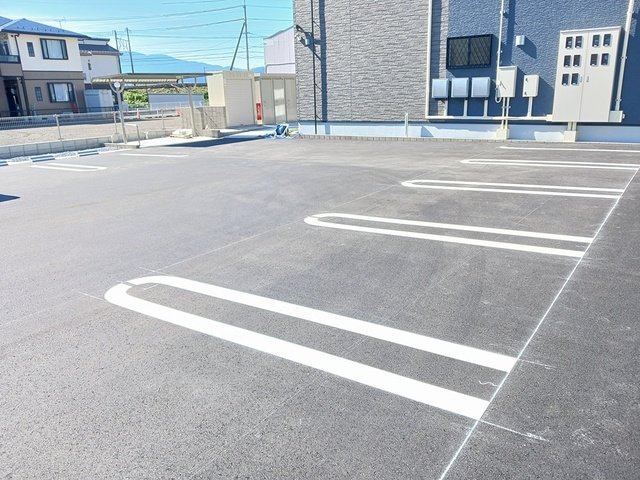 ヴァンクールの駐車場