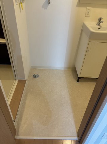 コンシェルジュ中馬込の設備|室内洗濯機置場※別部屋参考写真