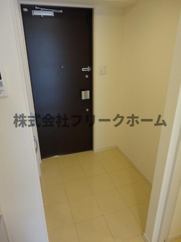 三鷹市井の頭３丁目の賃貸マンションの玄関