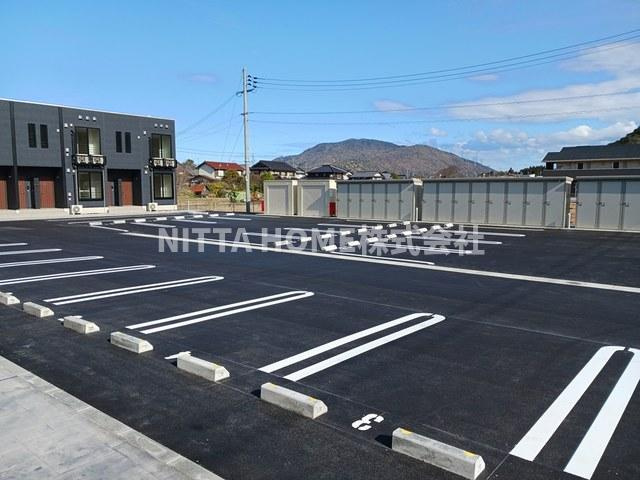 アンソレイエ高浜Ⅰの駐車場|敷地内駐車場は２台止めれます◎