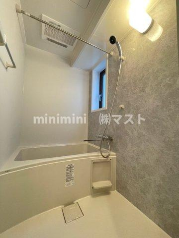 ブランドールＭ西長堀の浴室