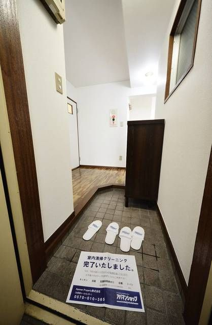 レジダンス千駄木の玄関