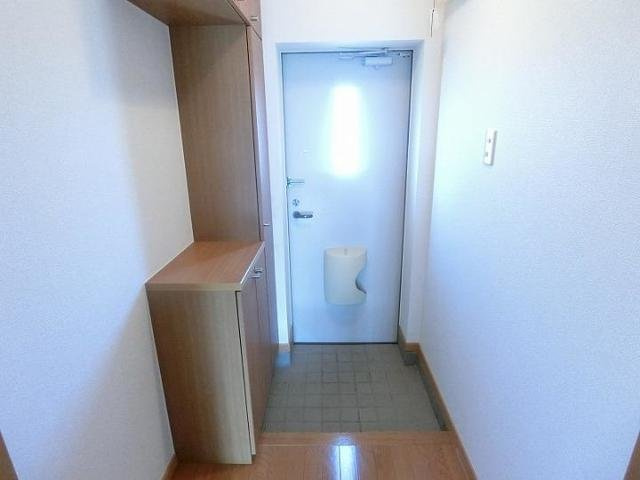 メゾンラフレシールの玄関