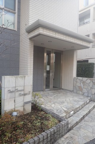 ツインテラス春日Ⅱのエントランス