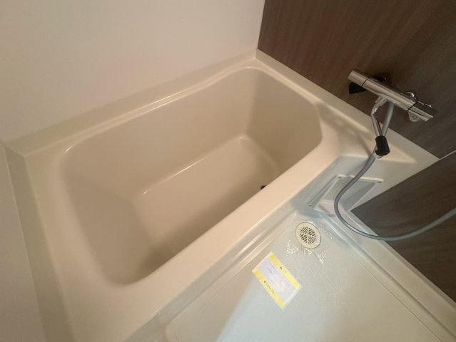 SERENITE江坂四番館の浴室