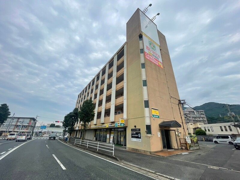 サンハイツ引野口の外観