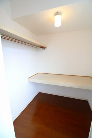 ルミエールドゥ河口の収納|同間取りの206号室参考画像
