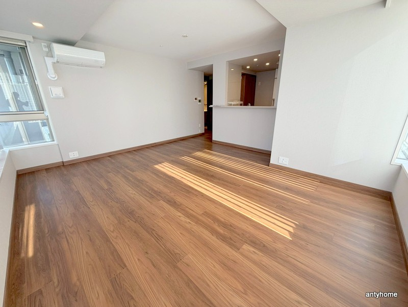 グランドメゾン新梅田タワー THE CLUB RESIDENCEの居間・リビング