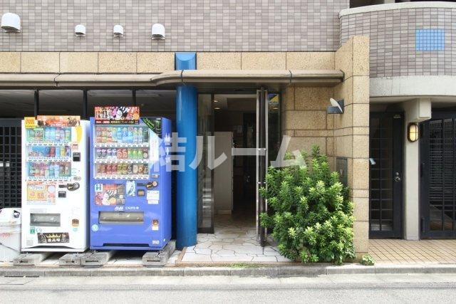 文京区本駒込４丁目の賃貸マンションのエントランス