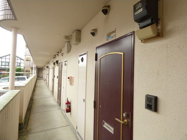ベルドミール平戸橋1番館の玄関
