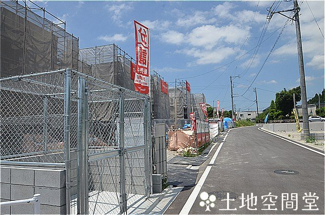 タマタウン八幡IC北の前面道路含む現地写真|6/29写真