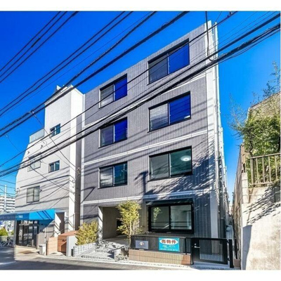 【外観】 | La Douceur新中野 | 鉄筋コンクリート造のがっちりとした建物。