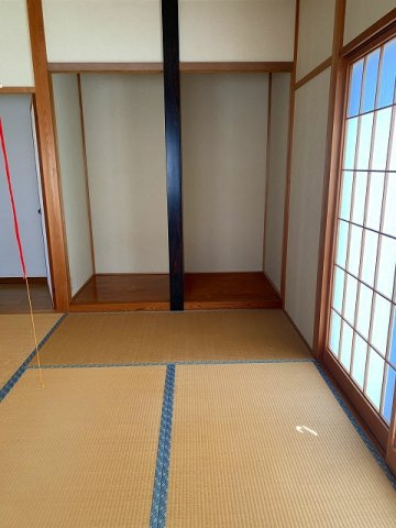 (商談中）吉成南町/3LDK/鳥取駅まで自転車6分★の和室|（リフォーム前）1F和室
畳・ふすまを新品交換いたします